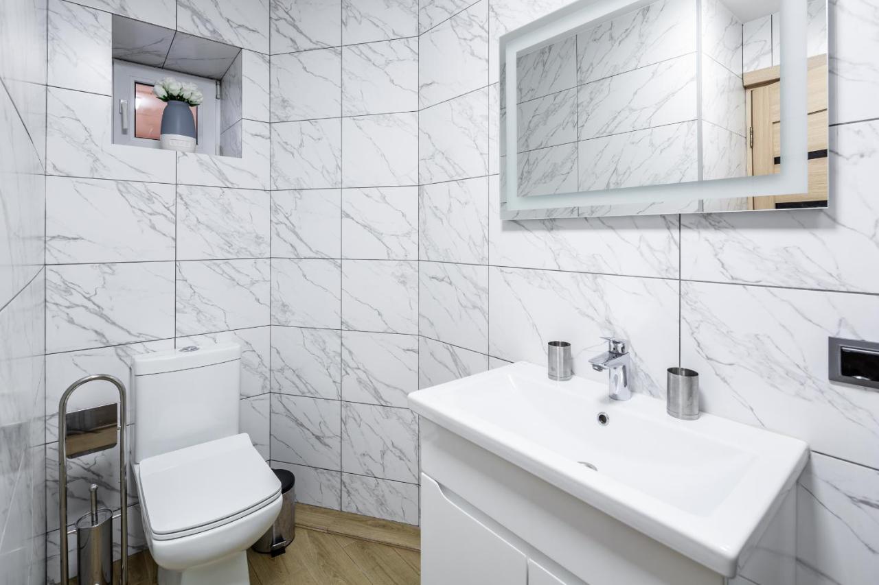 Alfa Apartments Staroevrejska 18 Lviv Kültér fotó