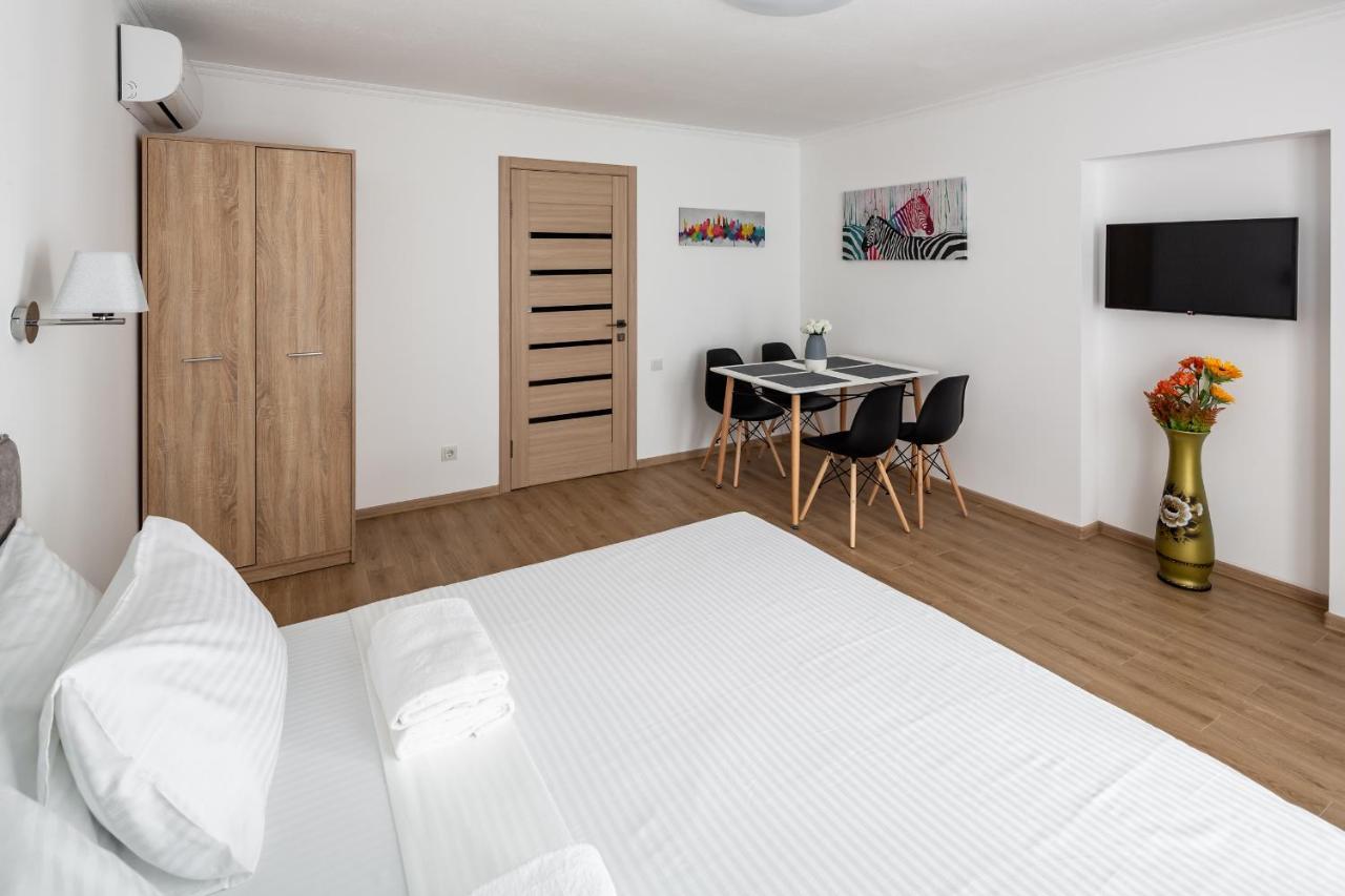 Alfa Apartments Staroevrejska 18 Lviv Kültér fotó